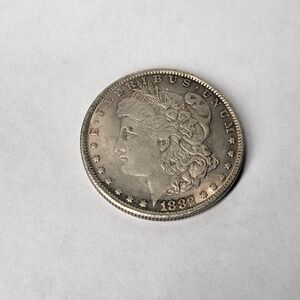 Vintage 1882 trade silver dollar imitation coin